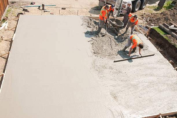 Best Concrete Sidewalk Installation in Fairlawn, VA